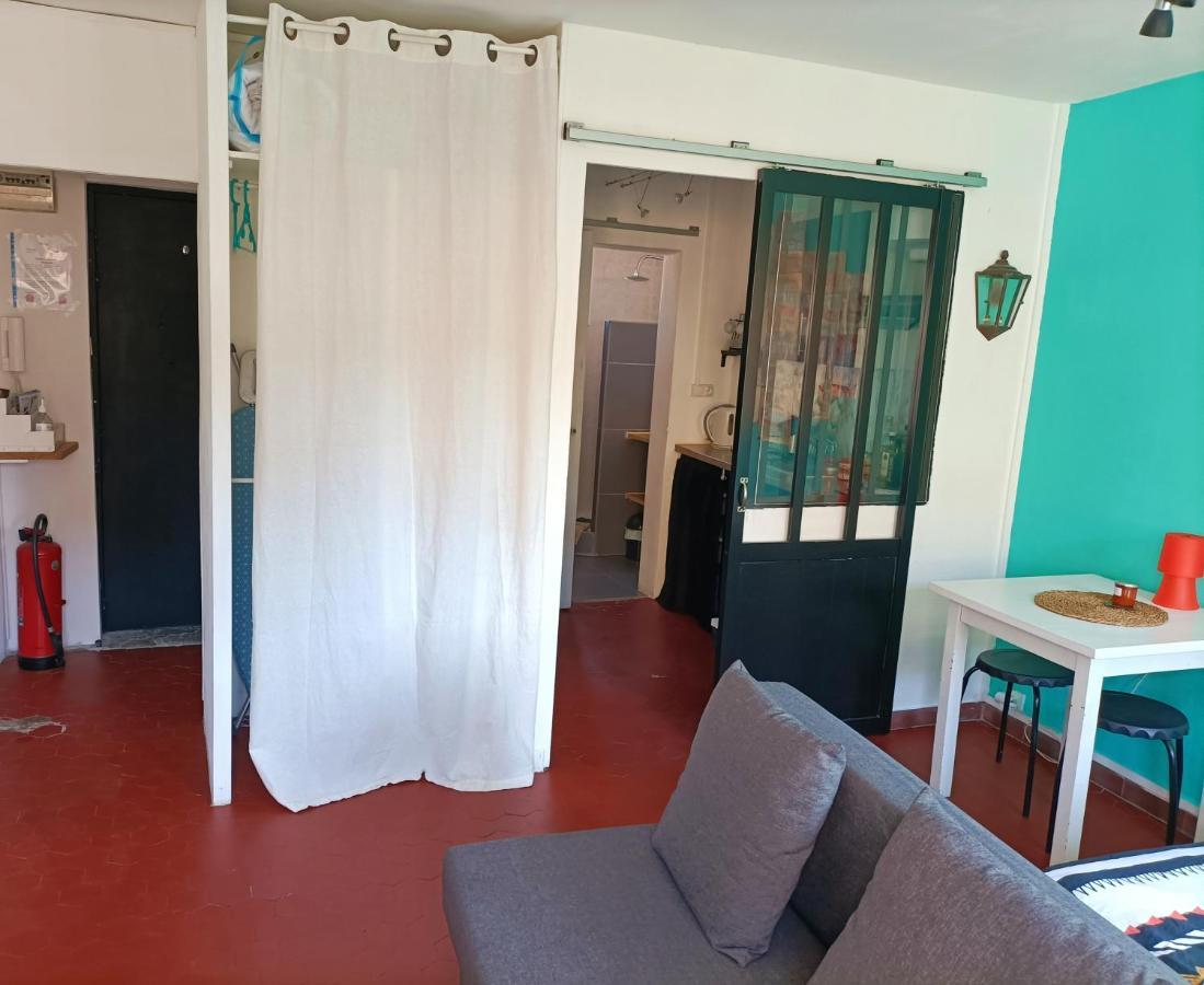 Studio Intra-Murros "Le Nid" Avinhão Exterior foto